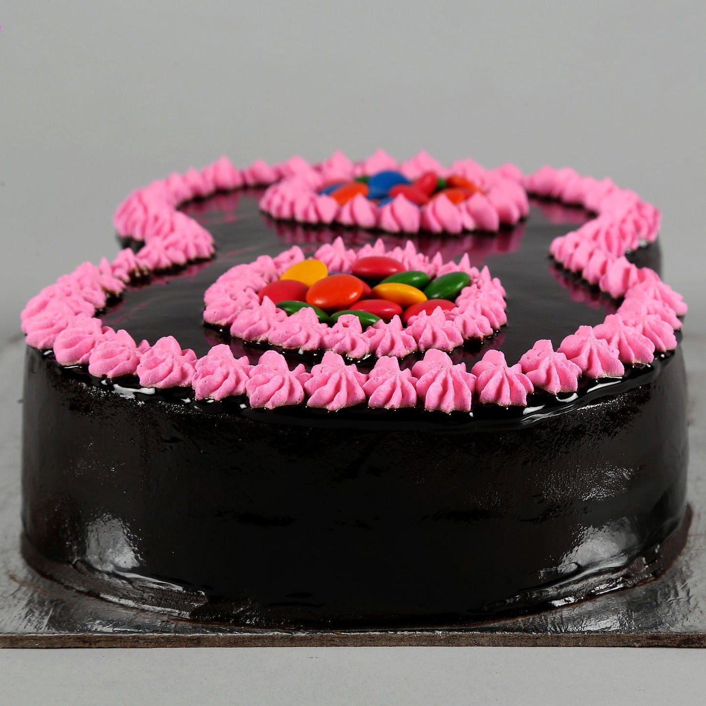 8 Number Truffle Cake