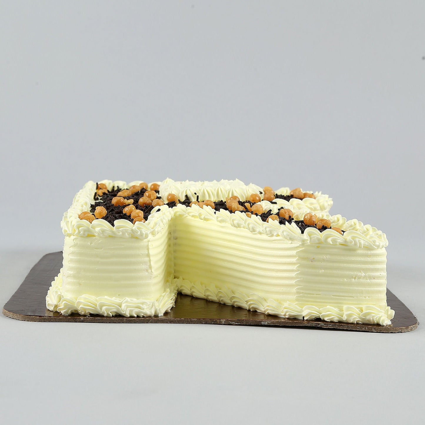 Alphabet R Cake