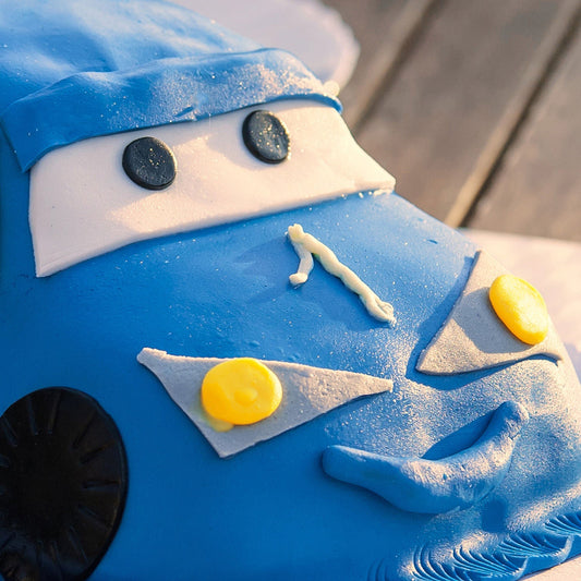 Blue Lightning Mcqueen Truffle Cake