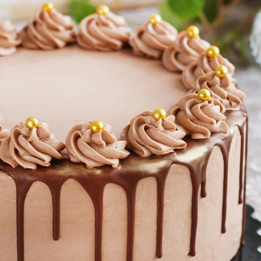 Chocolate Fudge Drizzled Cake