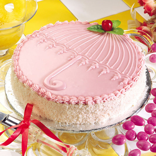 Creamy Strawberry With Coconut Cake