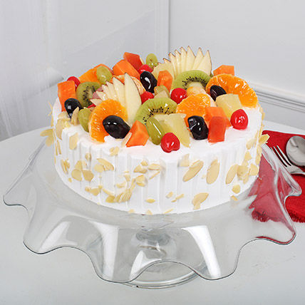 Creamy Vanilla Fruit Cake