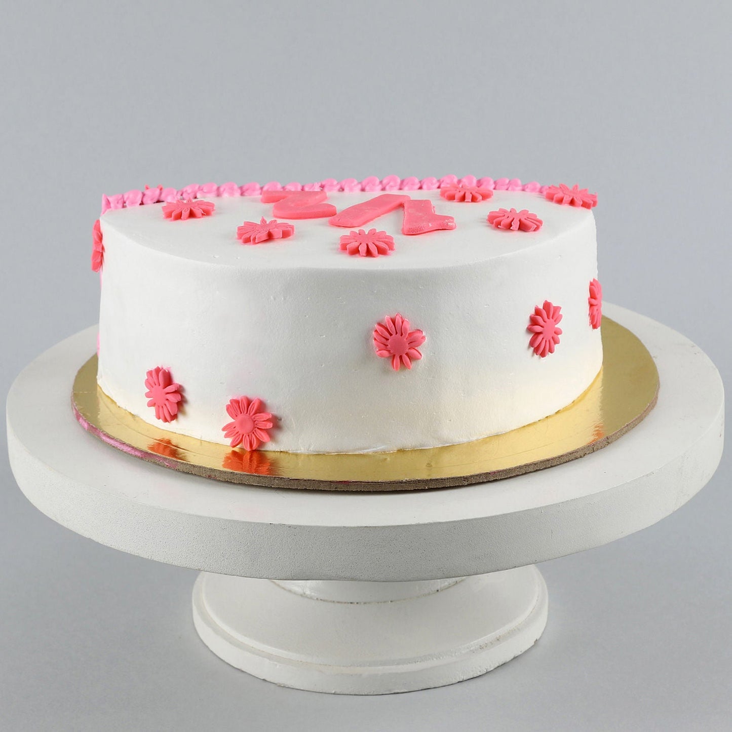 Cute Flowery Half Cake