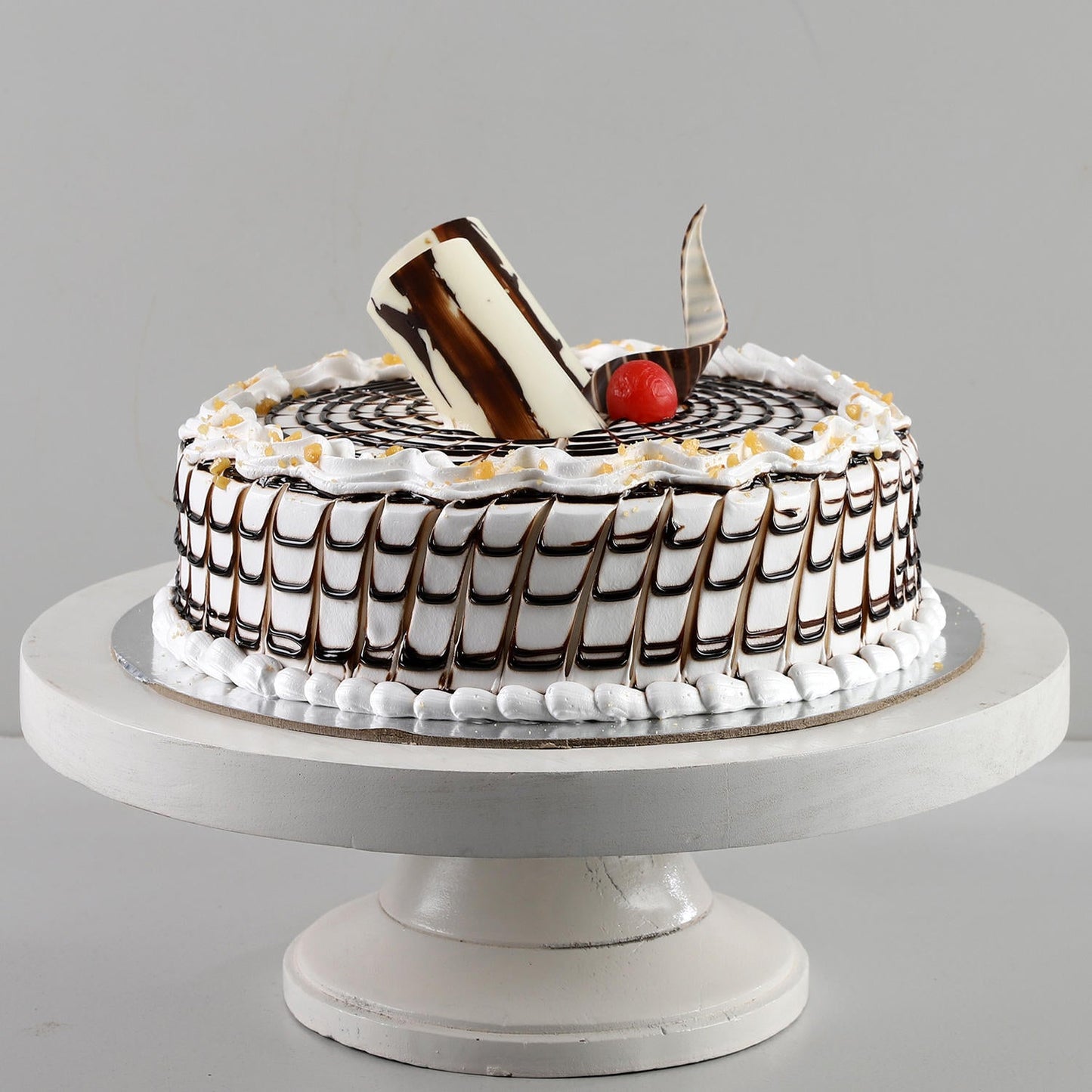 Designer Butterscotch Cream Cake