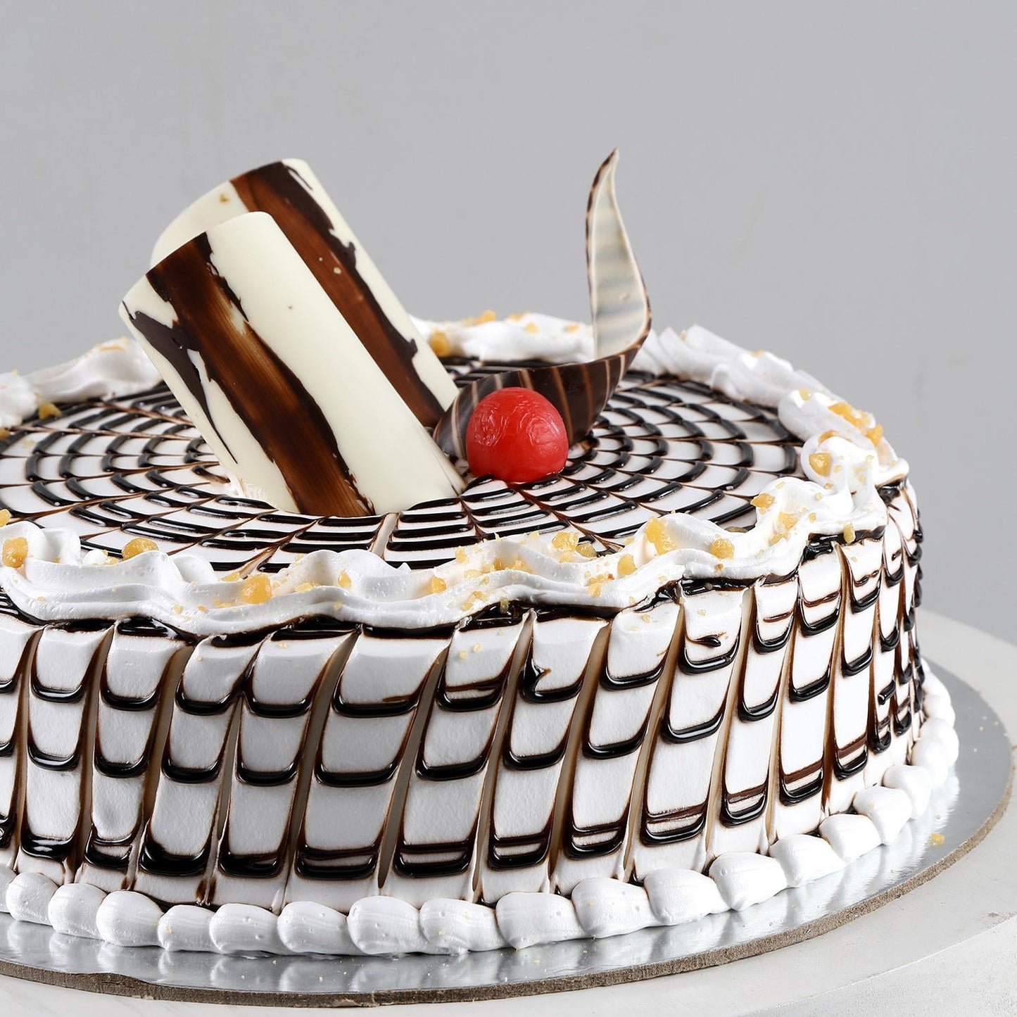 Designer Butterscotch Cream Cake