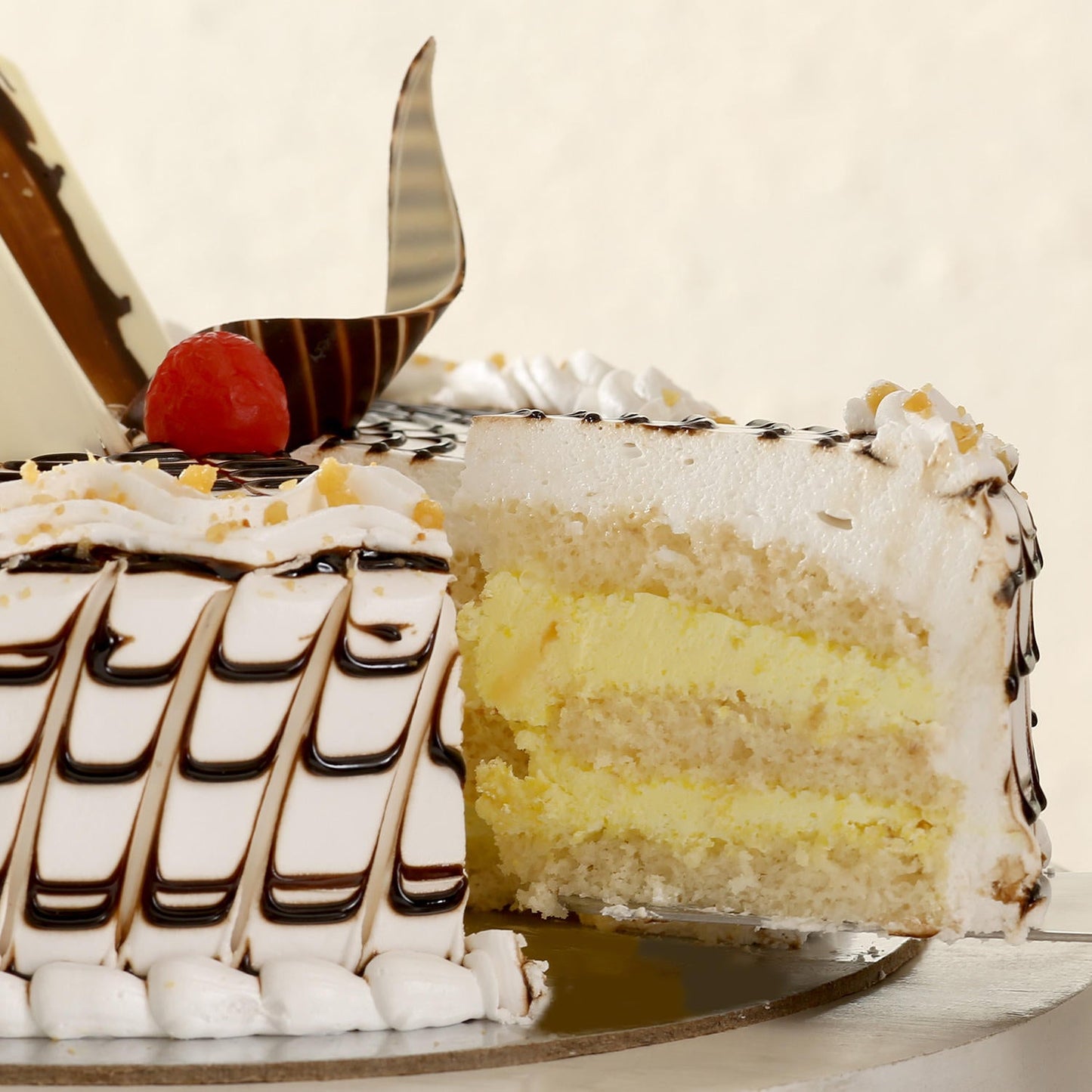 Designer Butterscotch Cream Cake