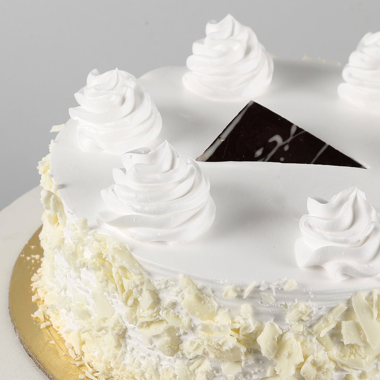 Flavourful White Forest Cake
