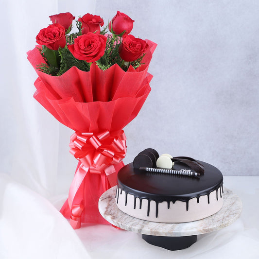 Beautiful Red Rose Hamper Eggless Standard
