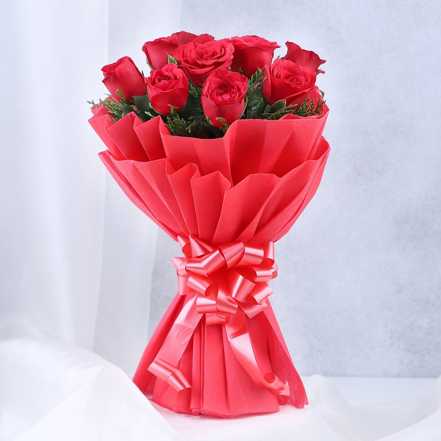 Beautiful Red Rose Hamper Eggless Standard