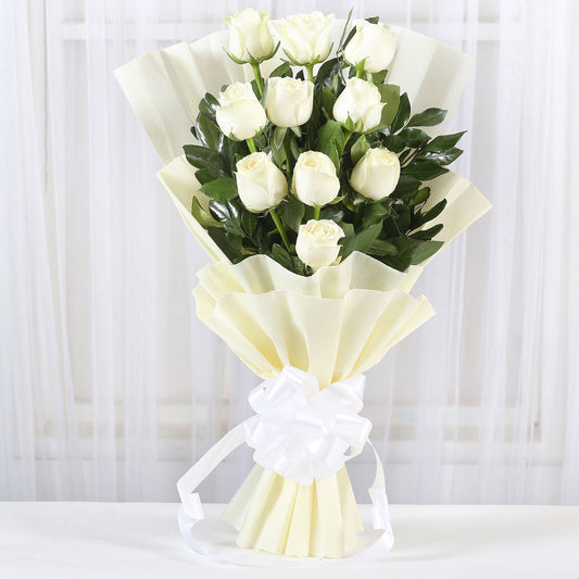 Heavenly White Roses Bunch