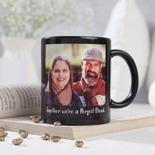 https://cdn.shopify.com/s/files/1/0911/8544/7211/files/personalised-couple-black-mug_1.jpg