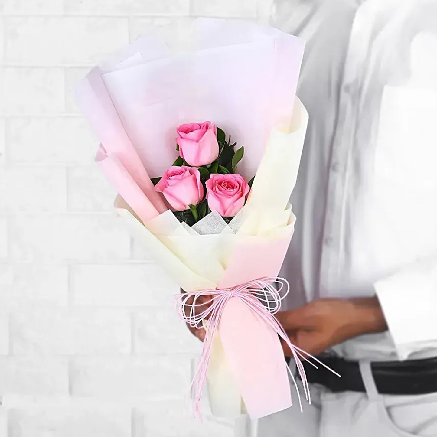 Romantic Pink Rose Arrangement