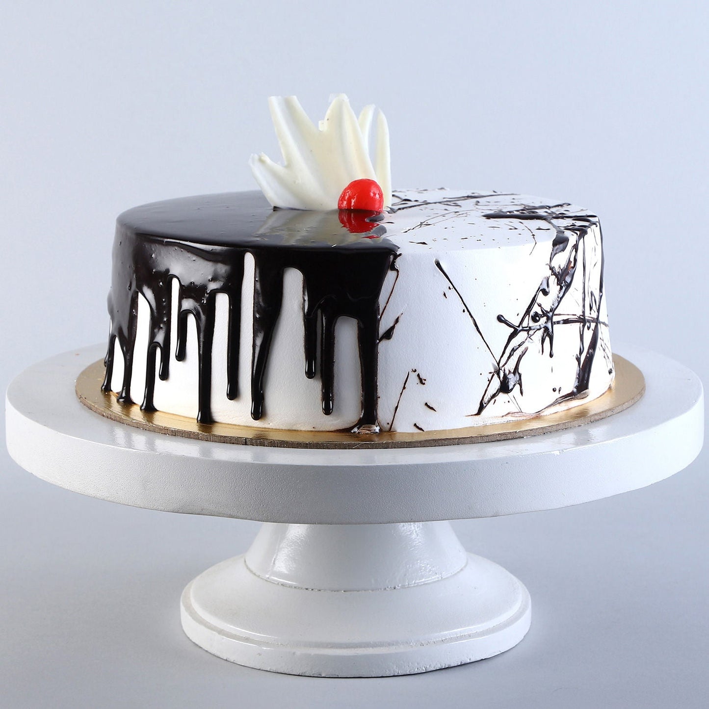 Creamy Drip Black Forest Cake