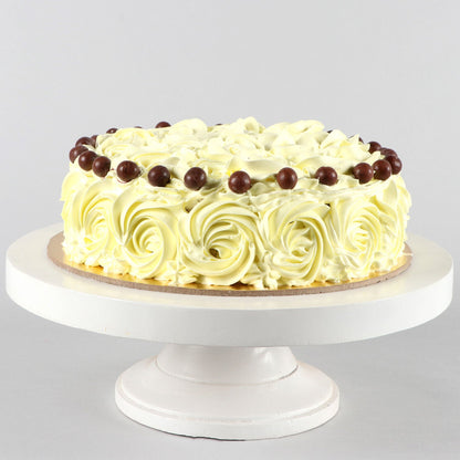 Floral Pretty Butterscotch Cake