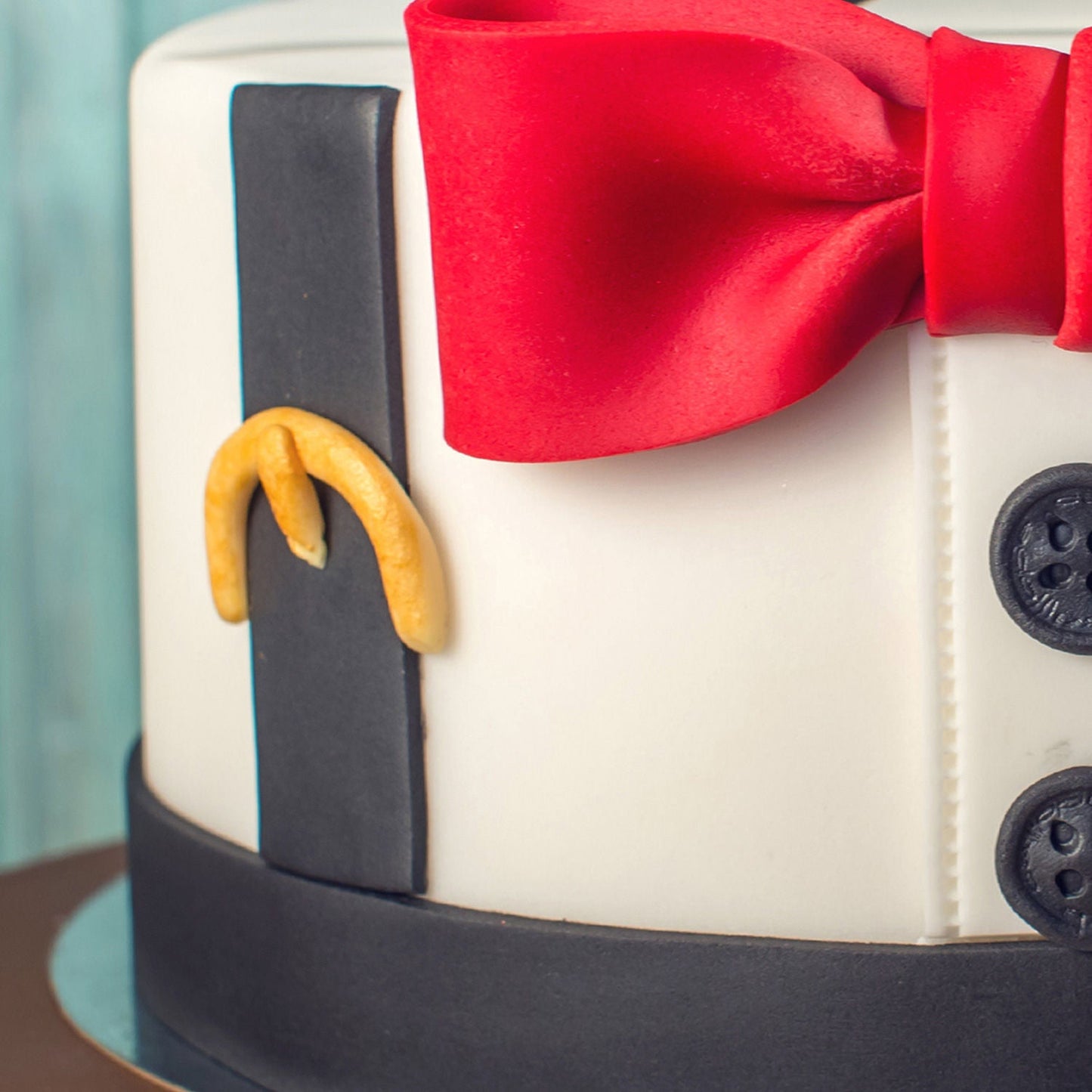 Gentleman Designer Cake