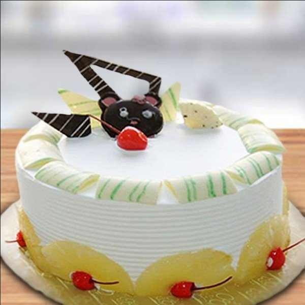 The Pineapple Cake