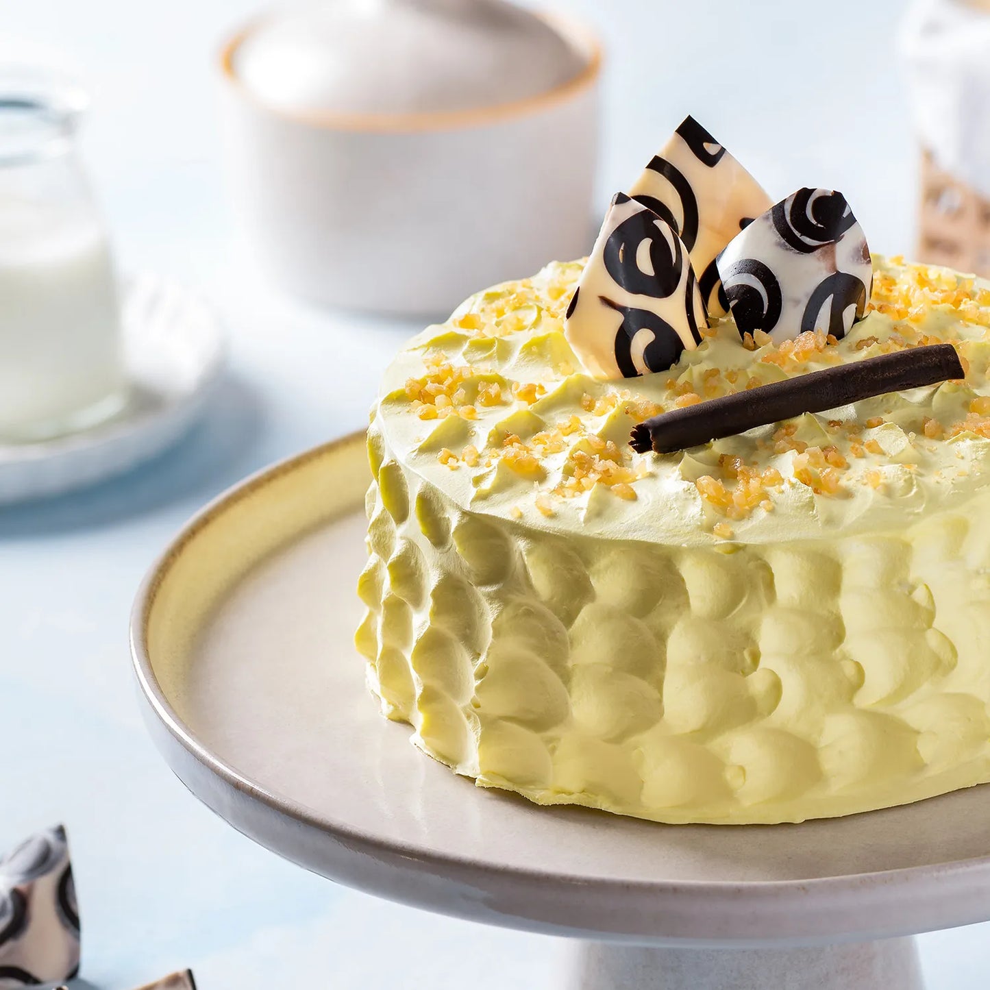 Crunchy Butterscotch Cake