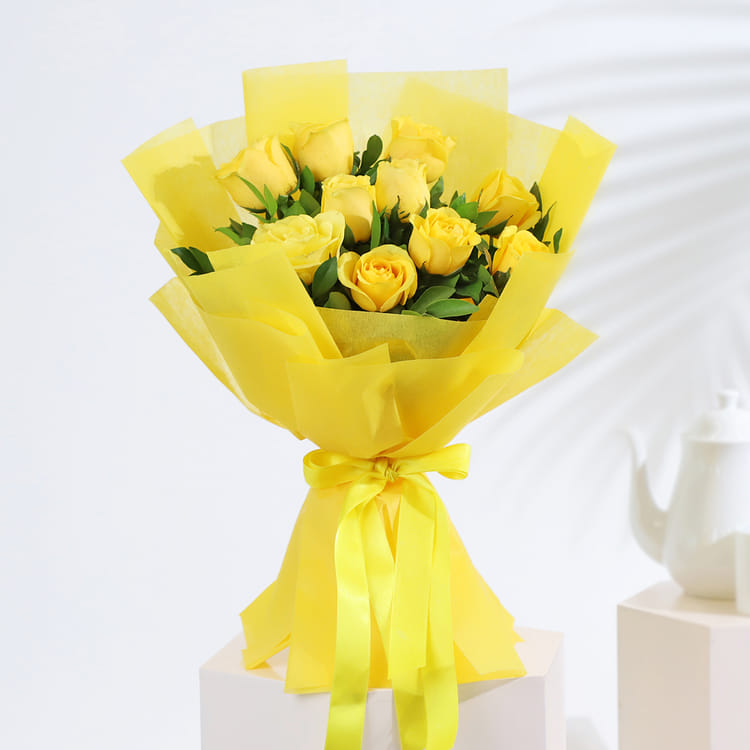 Bouquet of 10 Yellow Roses