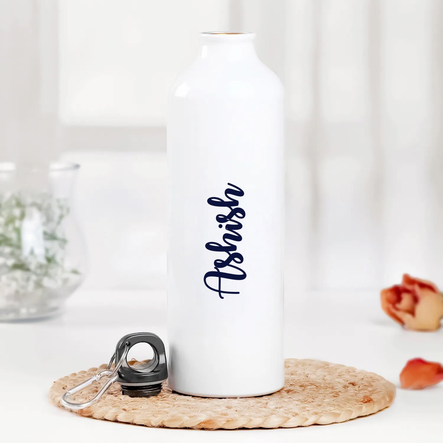 https://cdn.shopify.com/s/files/1/0911/8544/7211/files/personalised-name-bottle-for-him_1.jpg