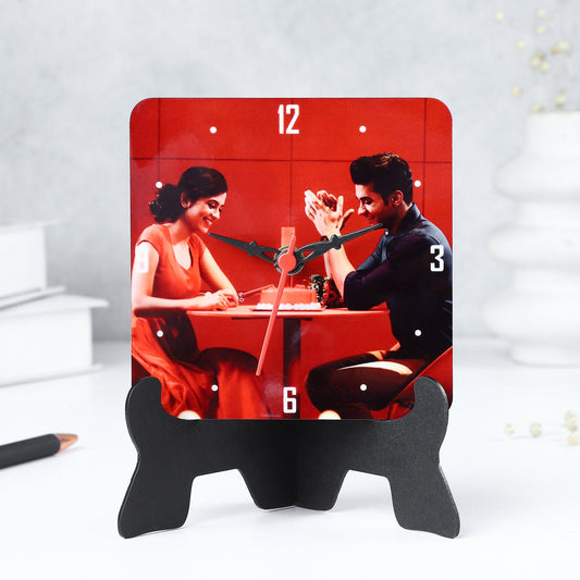 https://cdn.shopify.com/s/files/1/0911/8544/7211/files/personalised-table-clock-for-couples_1.jpg