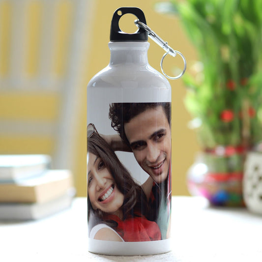 https://cdn.shopify.com/s/files/1/0911/8544/7211/files/personalised-white-water-bottle_1.jpg