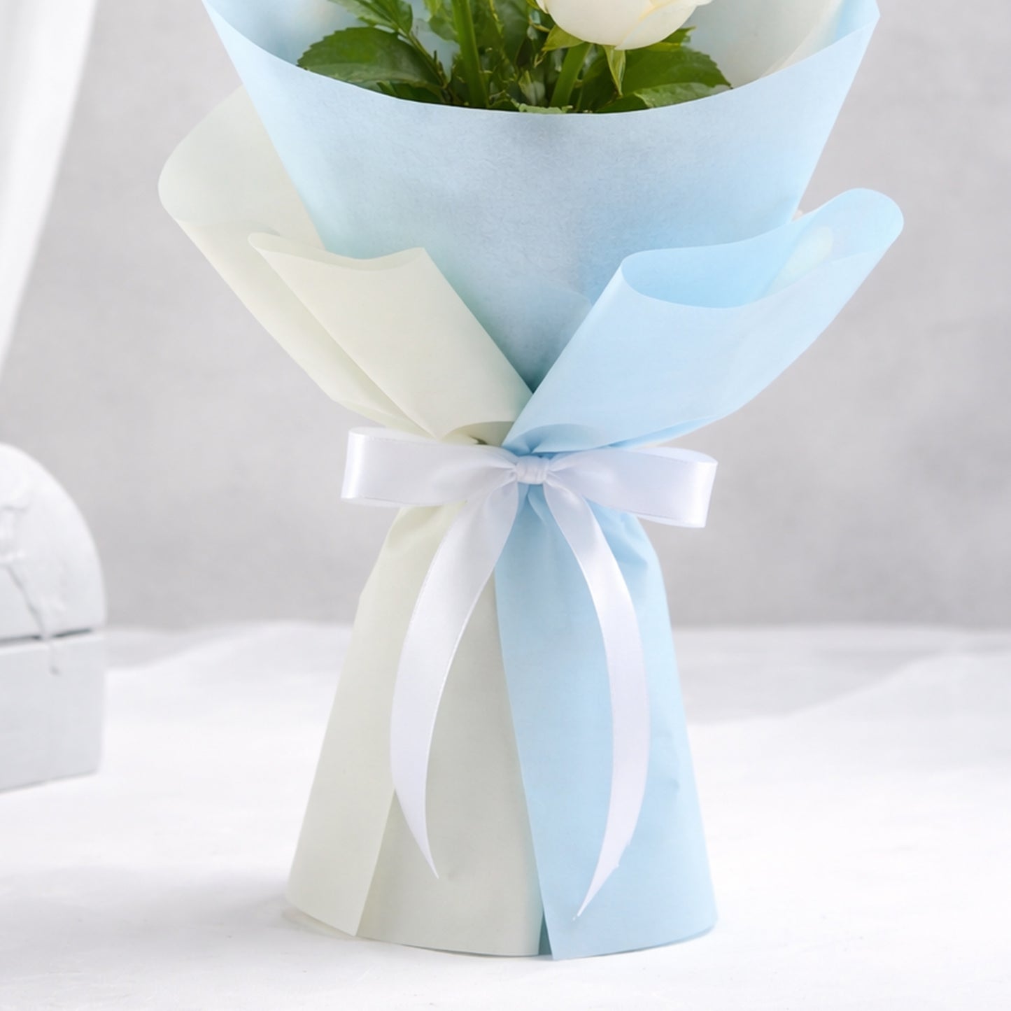 Elegant bouquet Of white rose